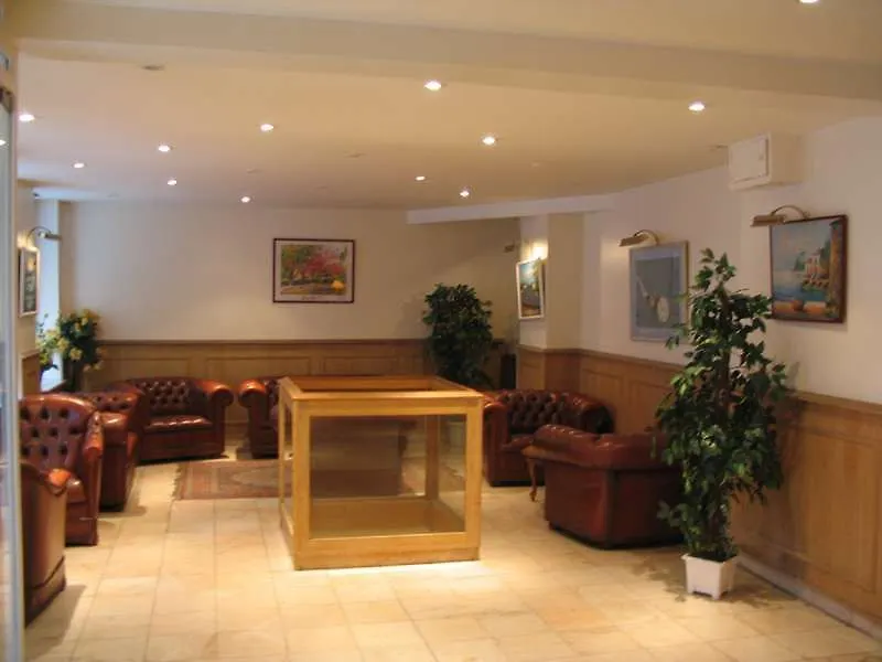 Hotel Europe Liege Aulnay-sous-Bois 2*,  Francja